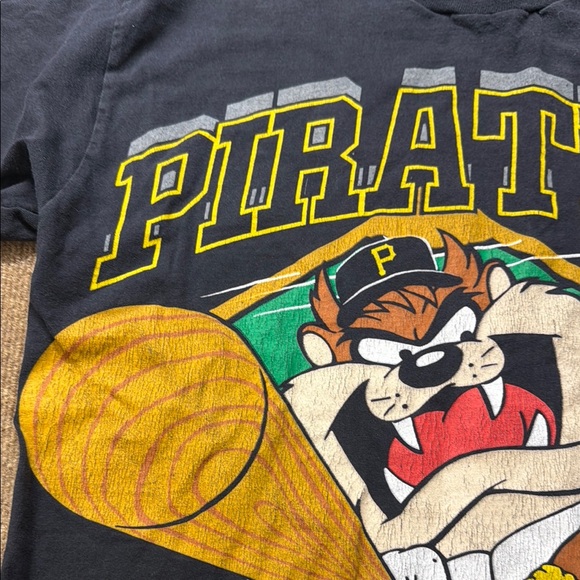 Vintage Mens Looney Tunes Taz Pittsburgh Pirates T Shirt Size XL MLB 1993 - Picture 3 of 10